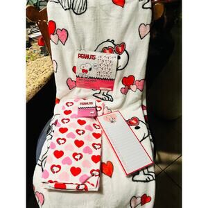 Snoopy super soft 50 by 70s plush throw valentines bundle/lot two kitchen towels